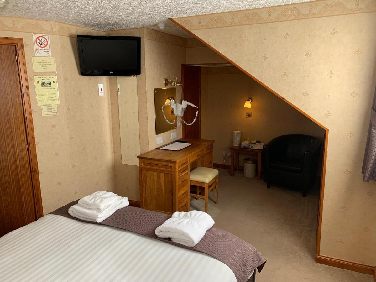אינברנס Lyndon Guest House מראה חיצוני תמונה